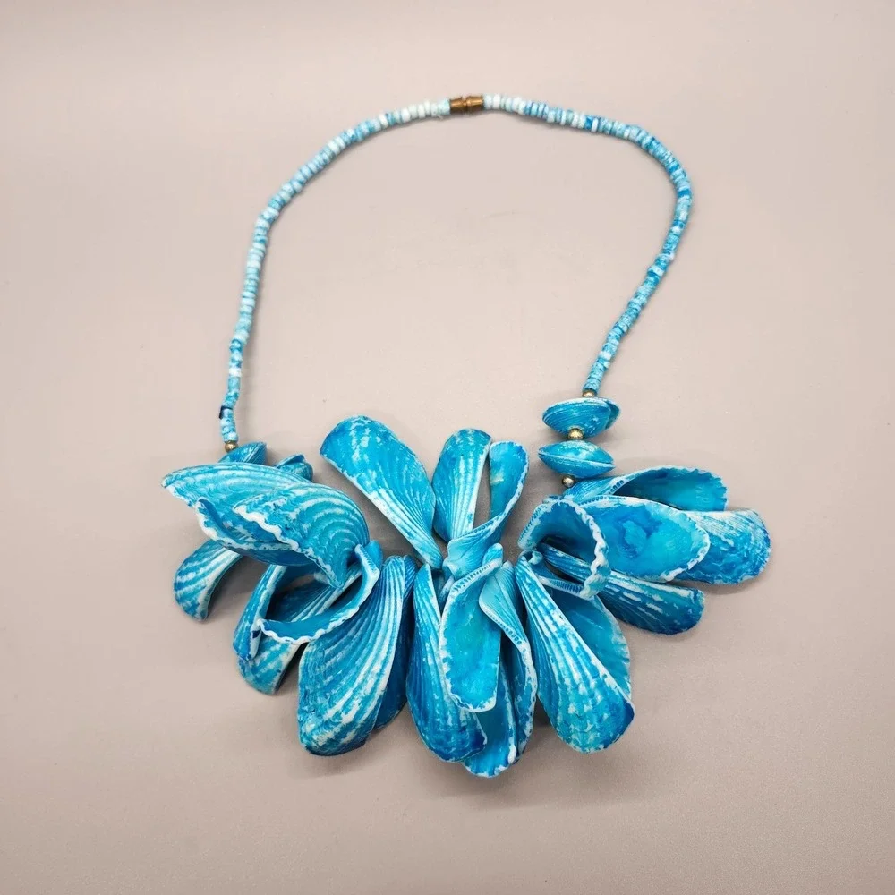 Chunky Seashell Statement Necklace Gaudy Turquoise Choker Brass Tone Beads Bold